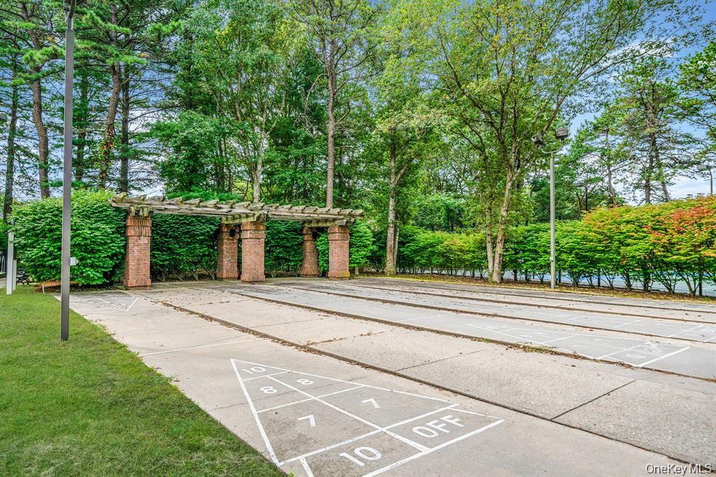82 Glen Drive