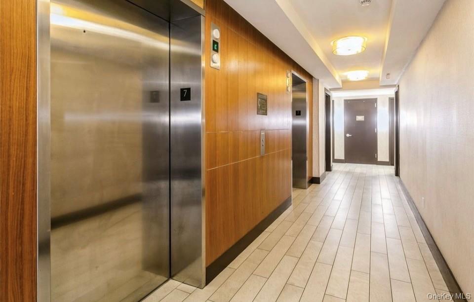 39-16 Prince Street Unit: 7E