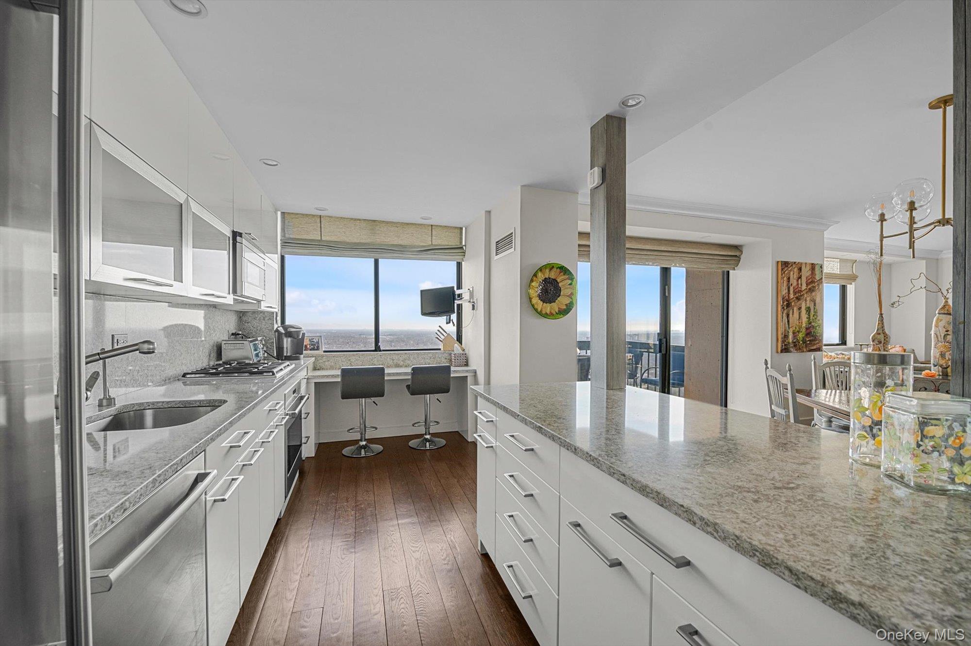 27010 Grand Central Parkway Unit: 30V