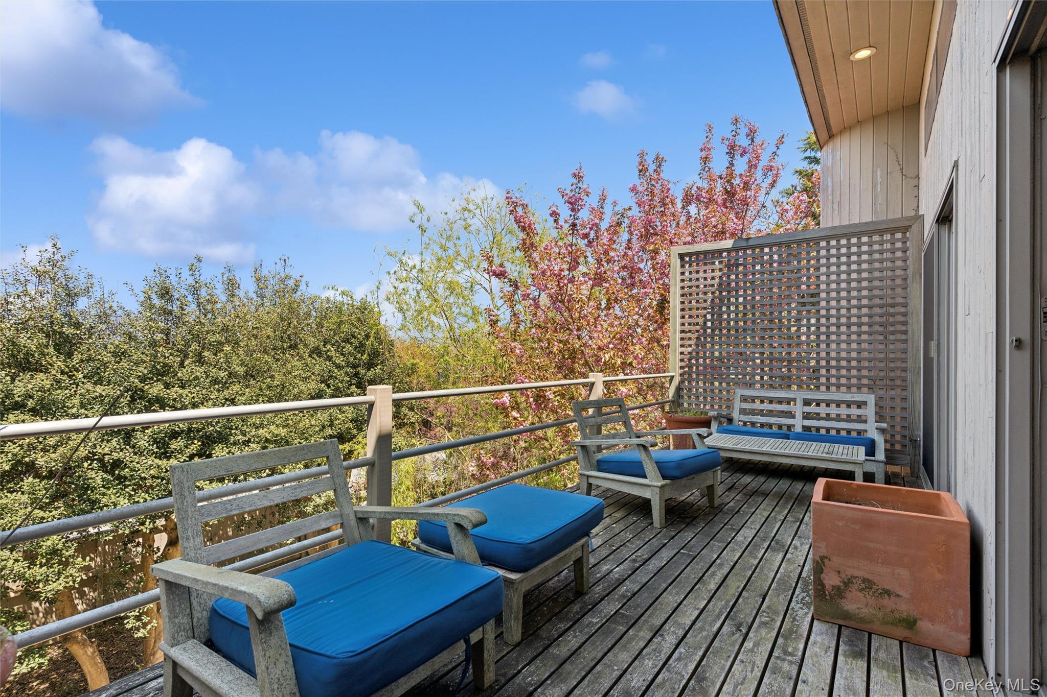 287 Bay Walk