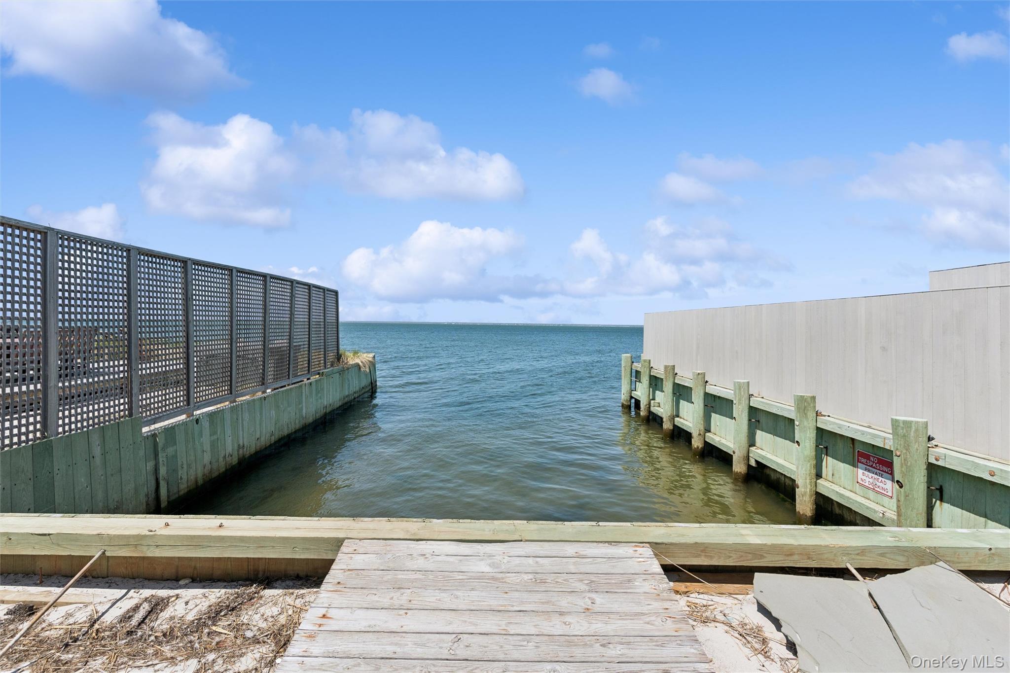 287 Bay Walk