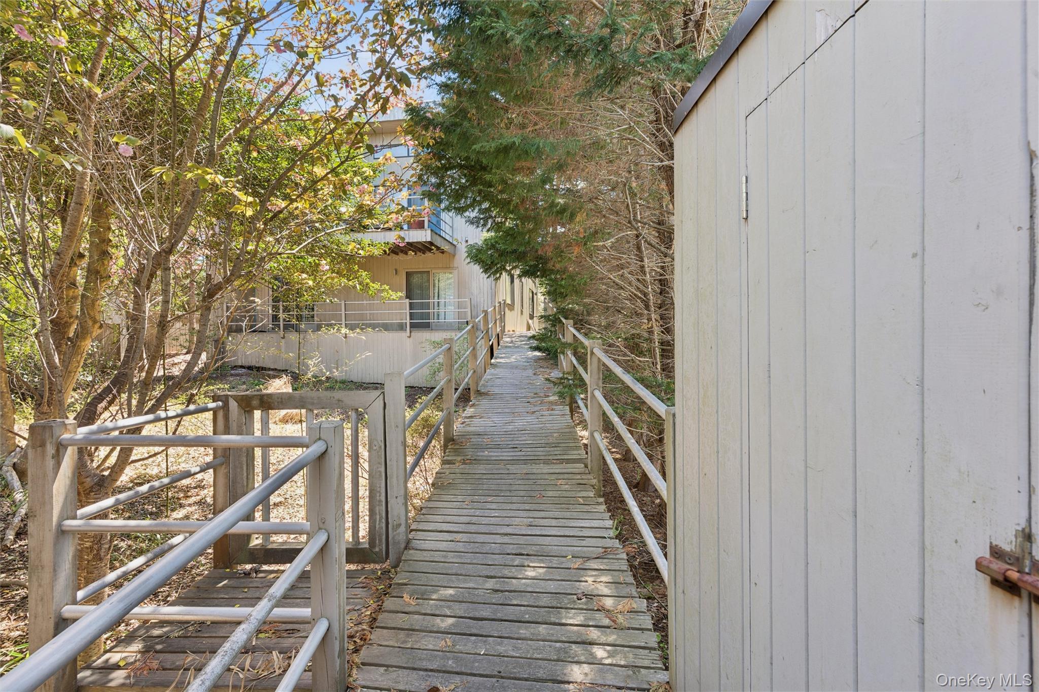 287 Bay Walk