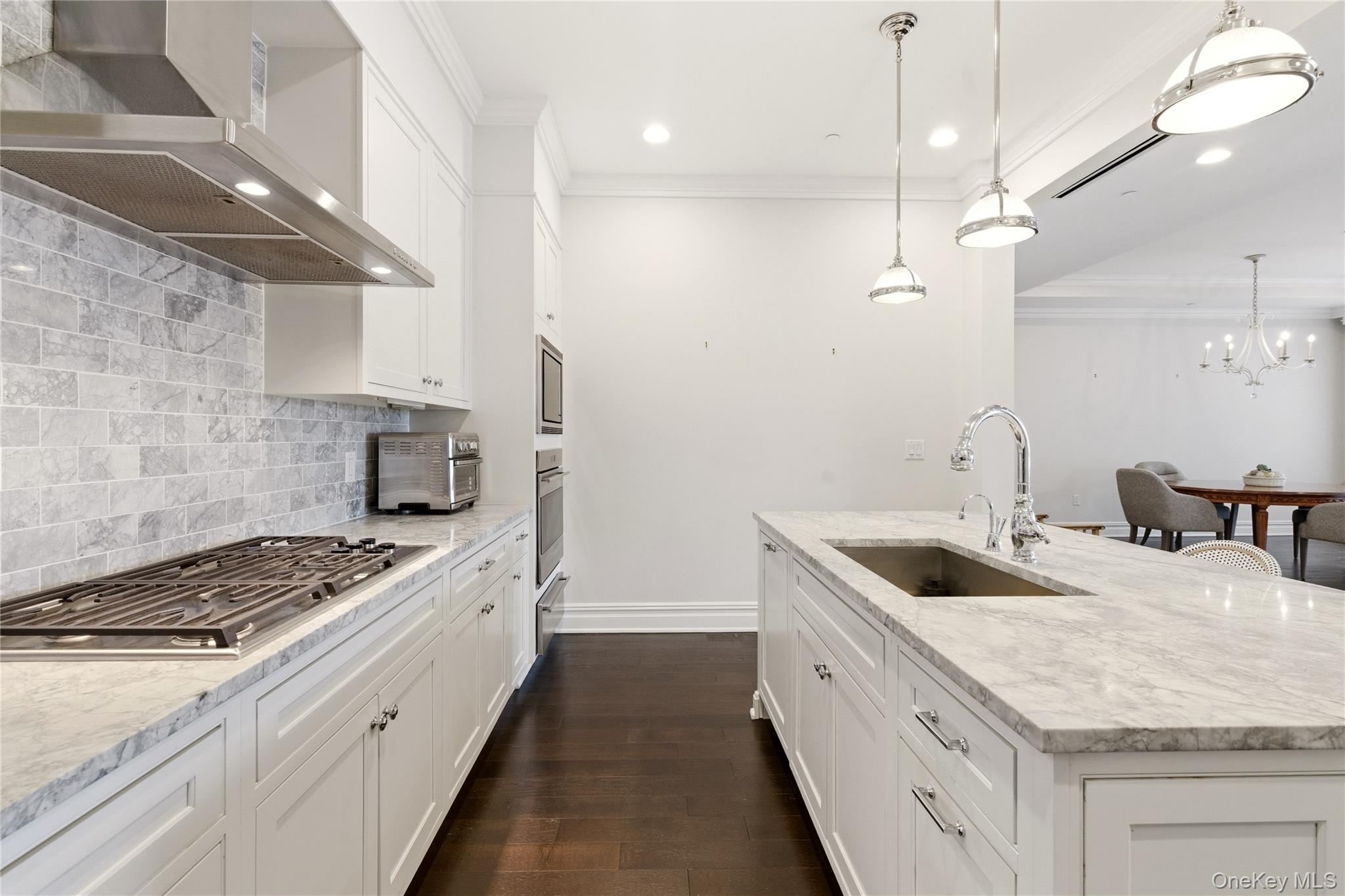 3000 Royal Court Unit: 3102