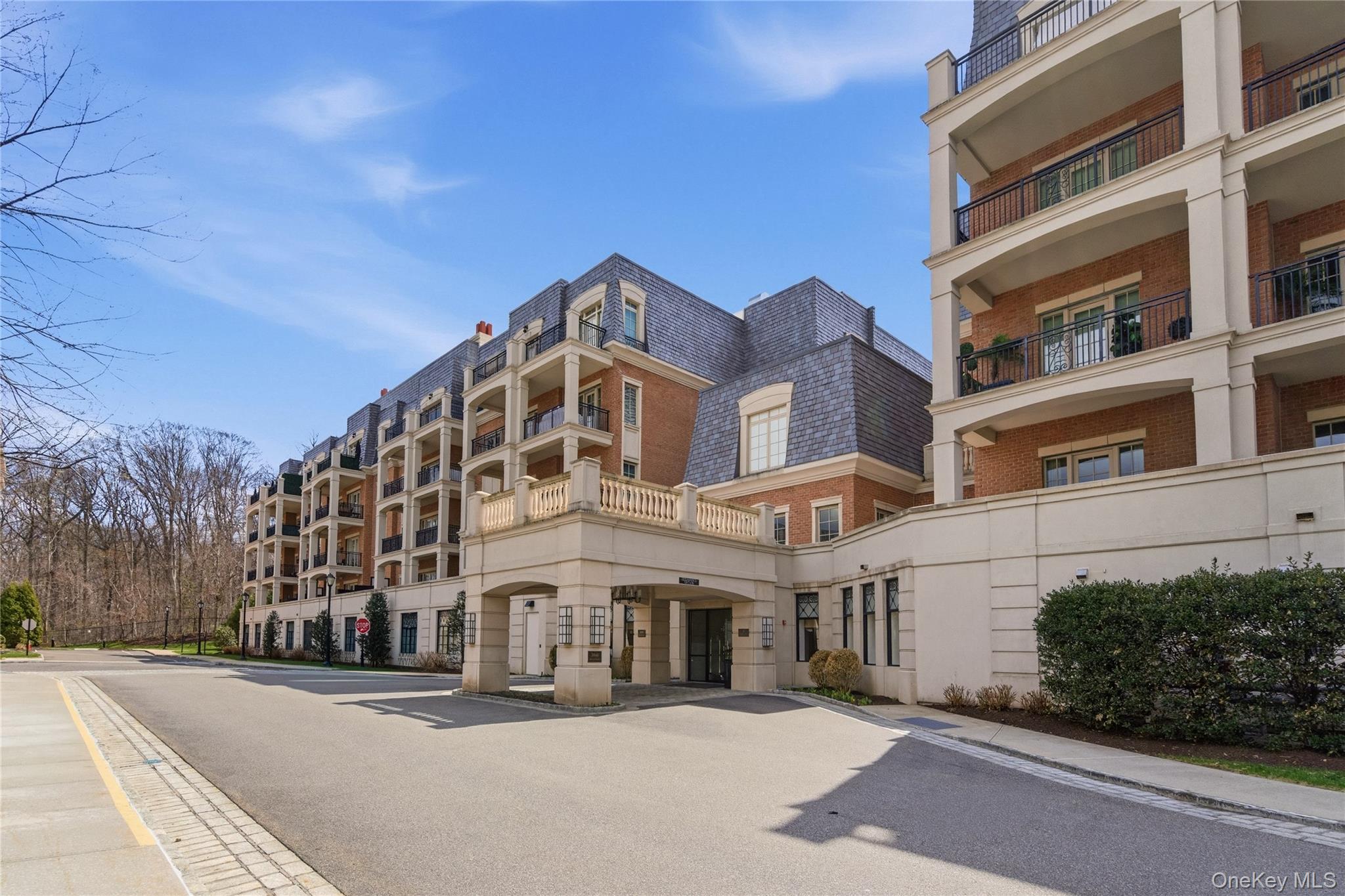 3000 Royal Court Unit: 3102