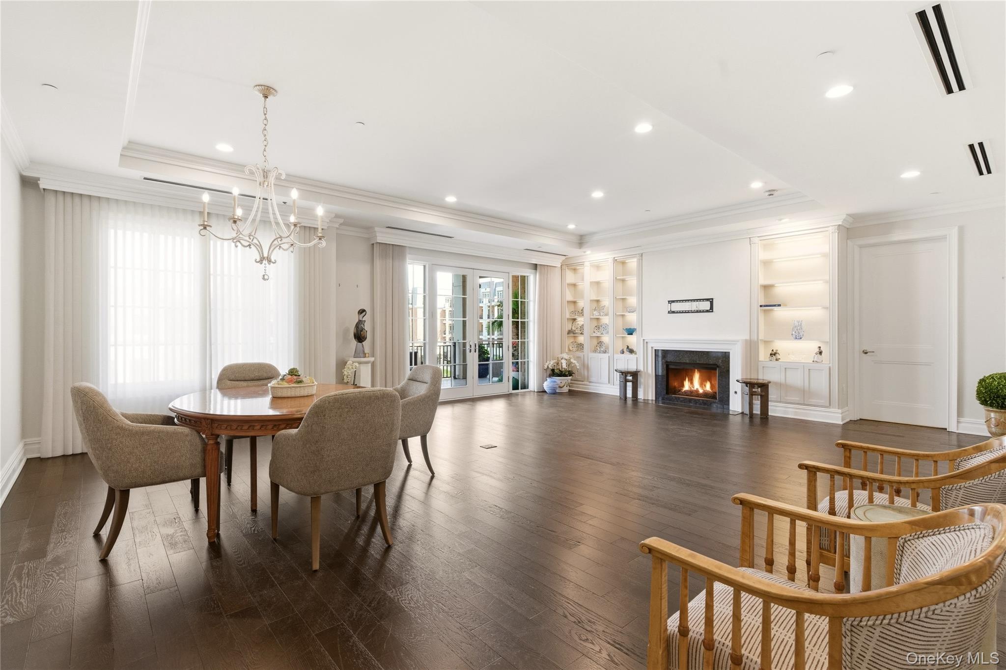 3000 Royal Court Unit: 3102