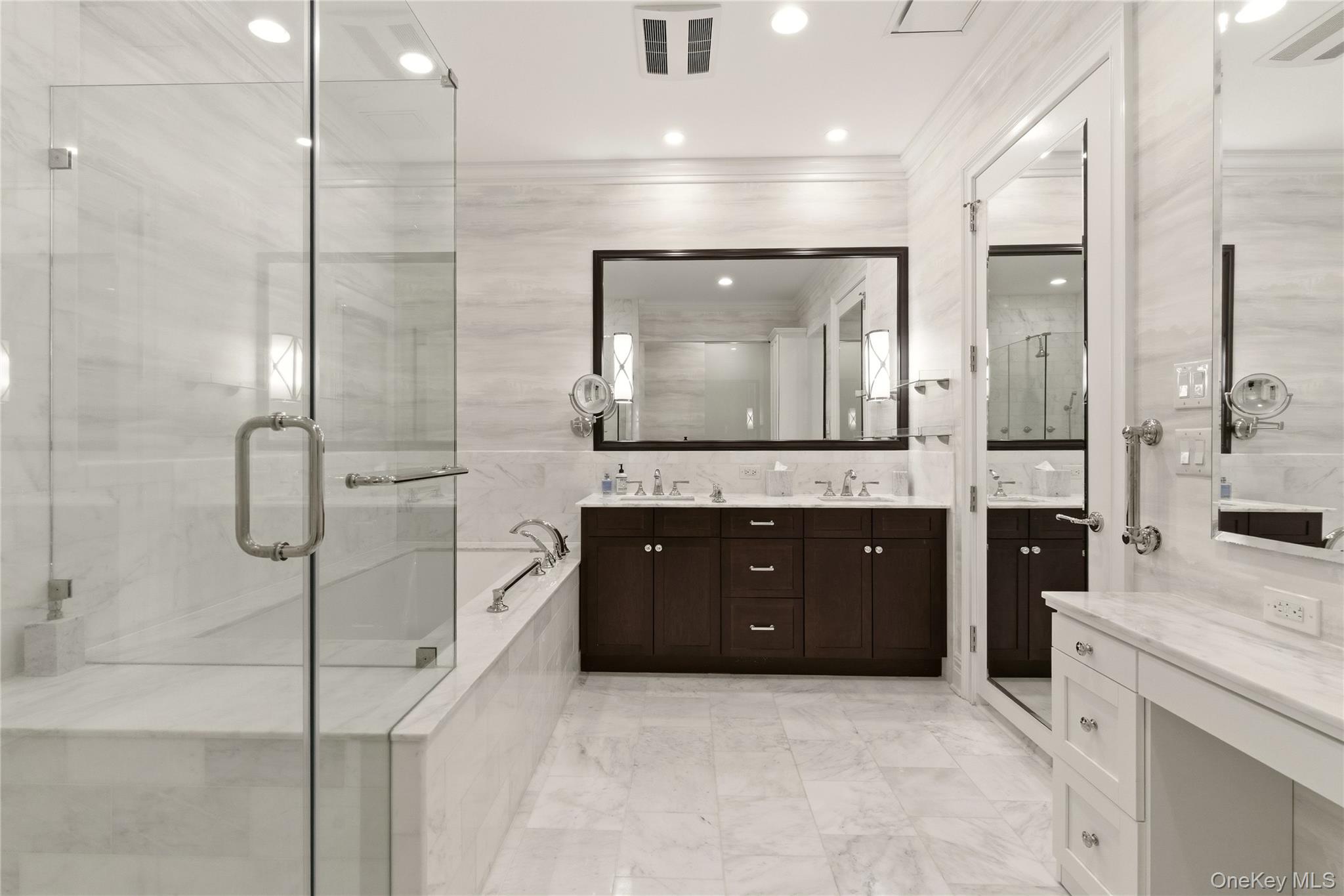 3000 Royal Court Unit: 3102