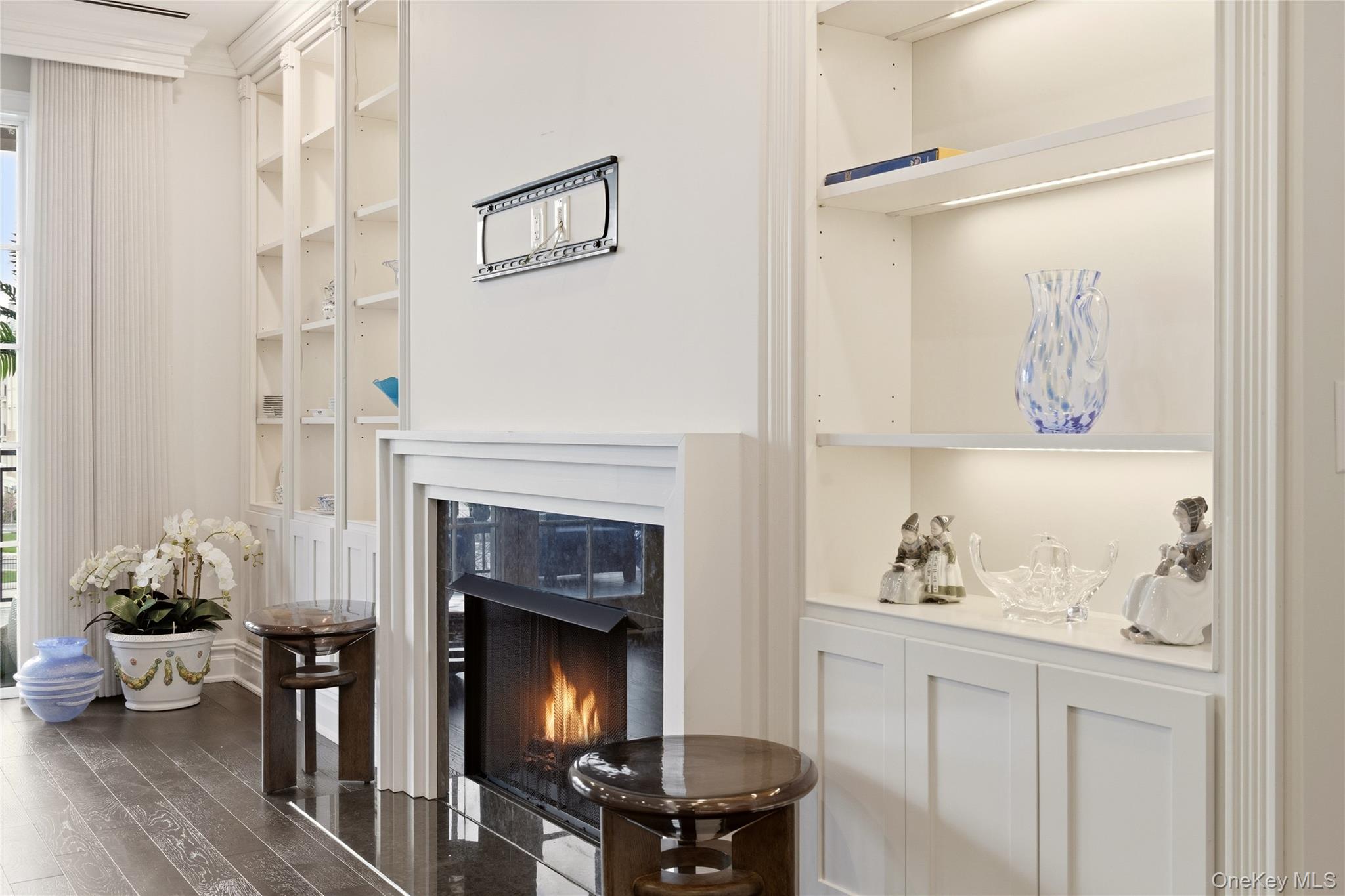 3000 Royal Court Unit: 3102