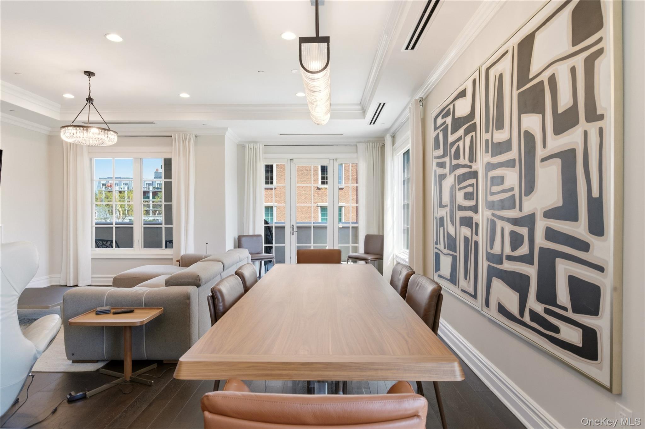 5000 Royal Court Unit: 5014