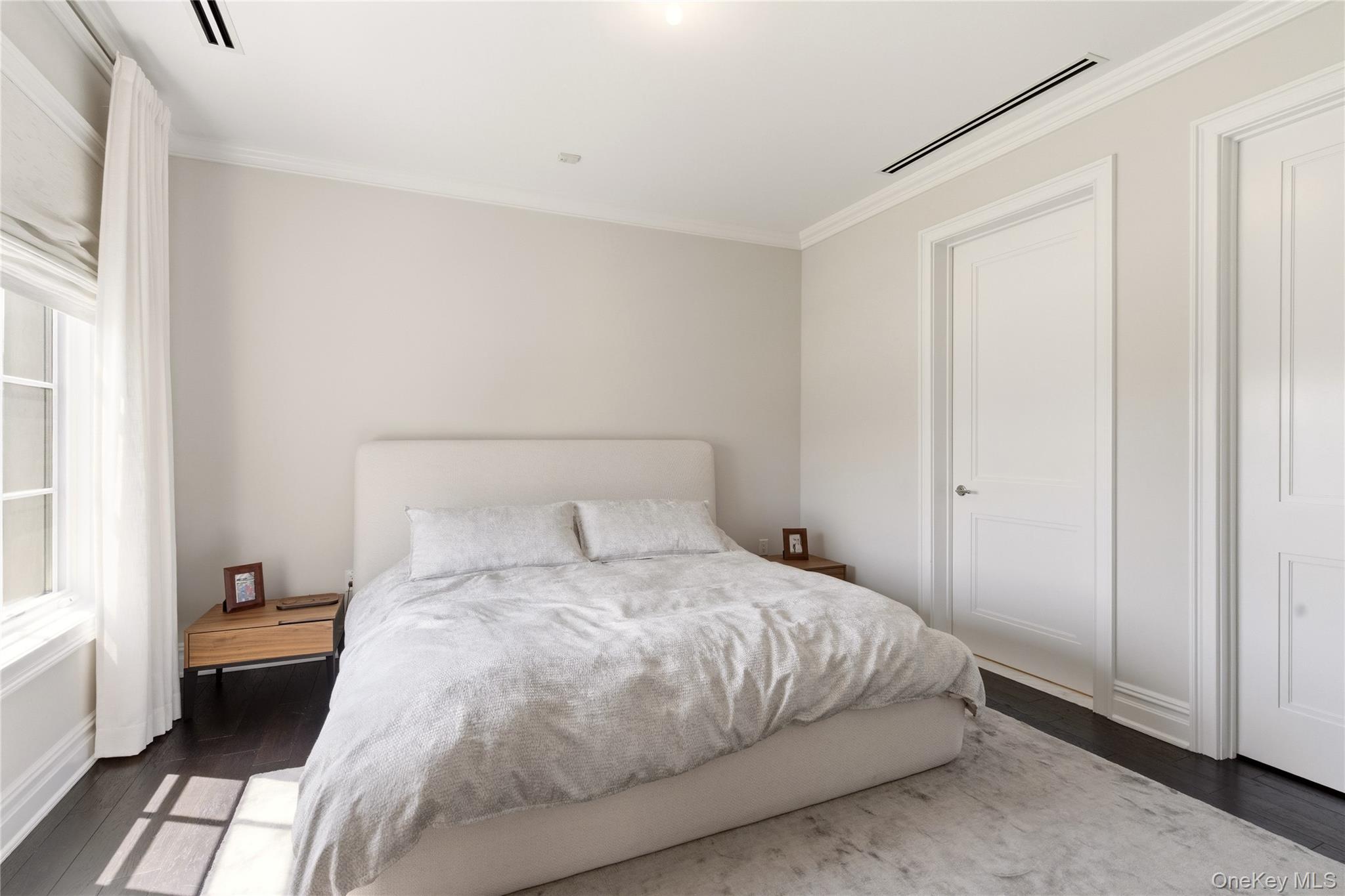 5000 Royal Court Unit: 5014