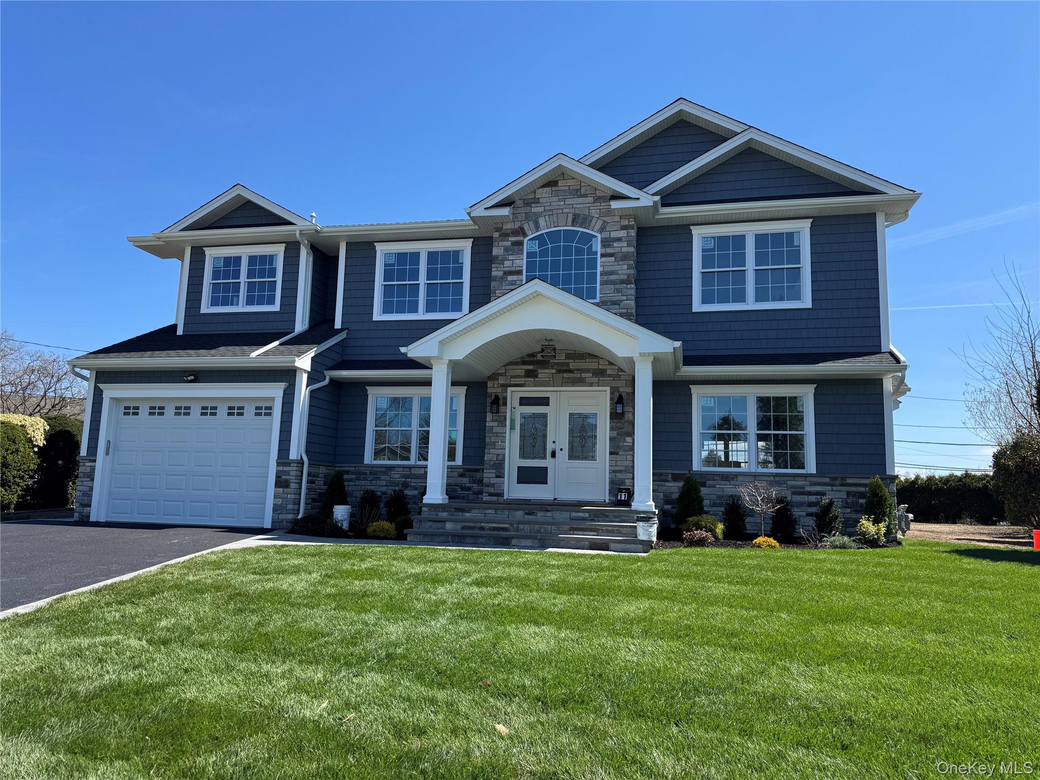 11 Evelyn Court