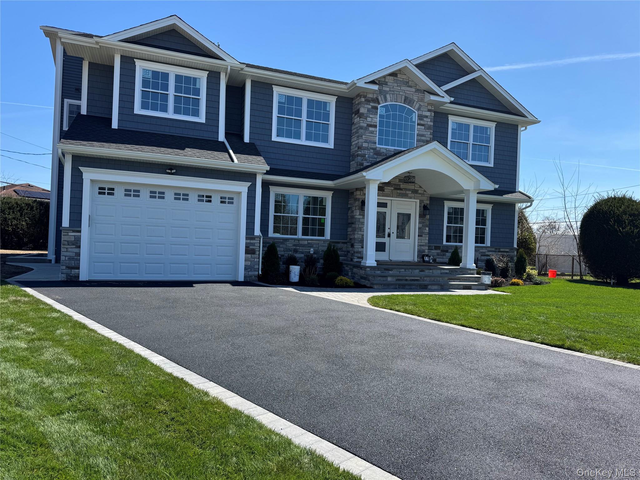11 Evelyn Court