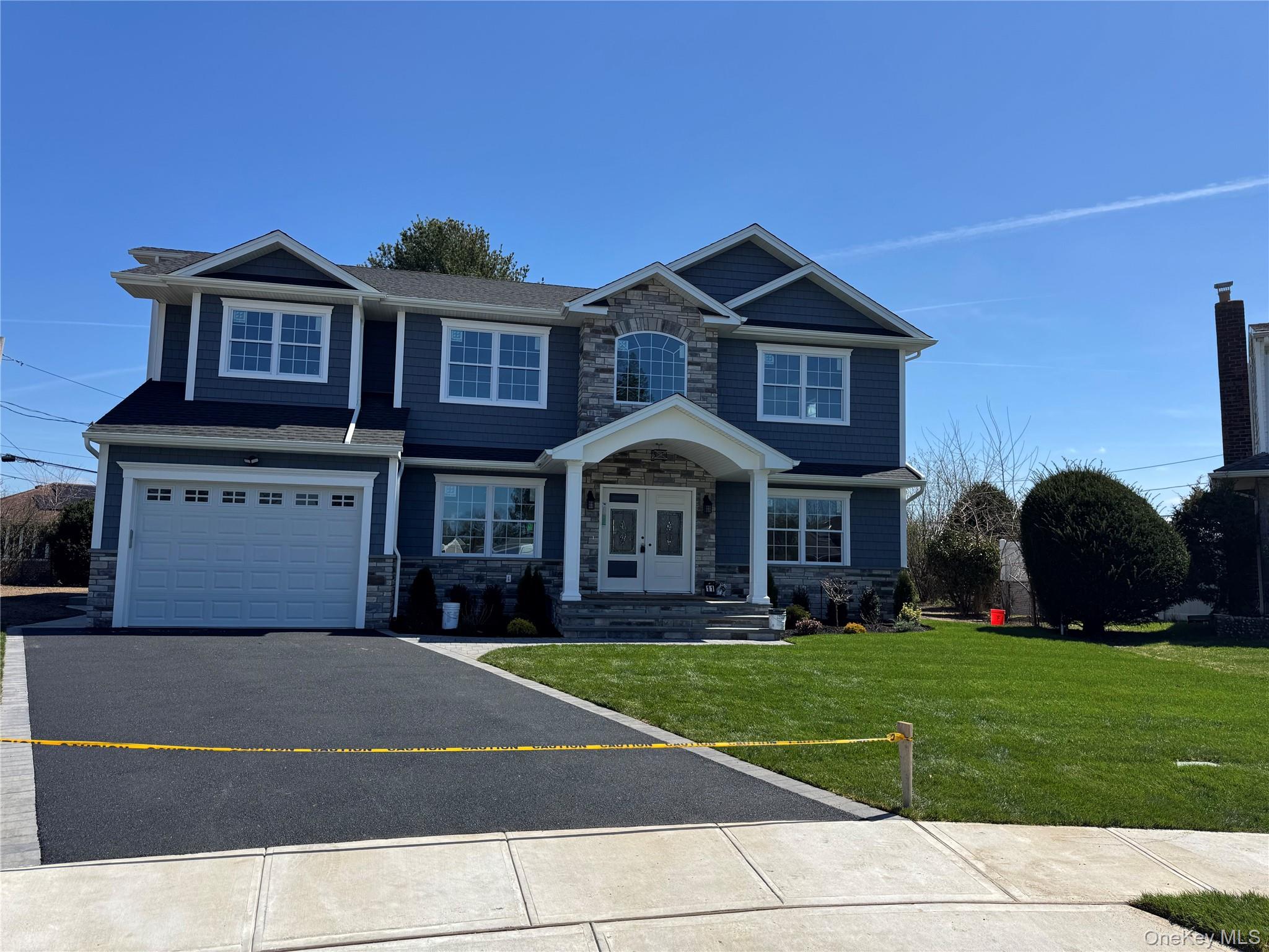 11 Evelyn Court