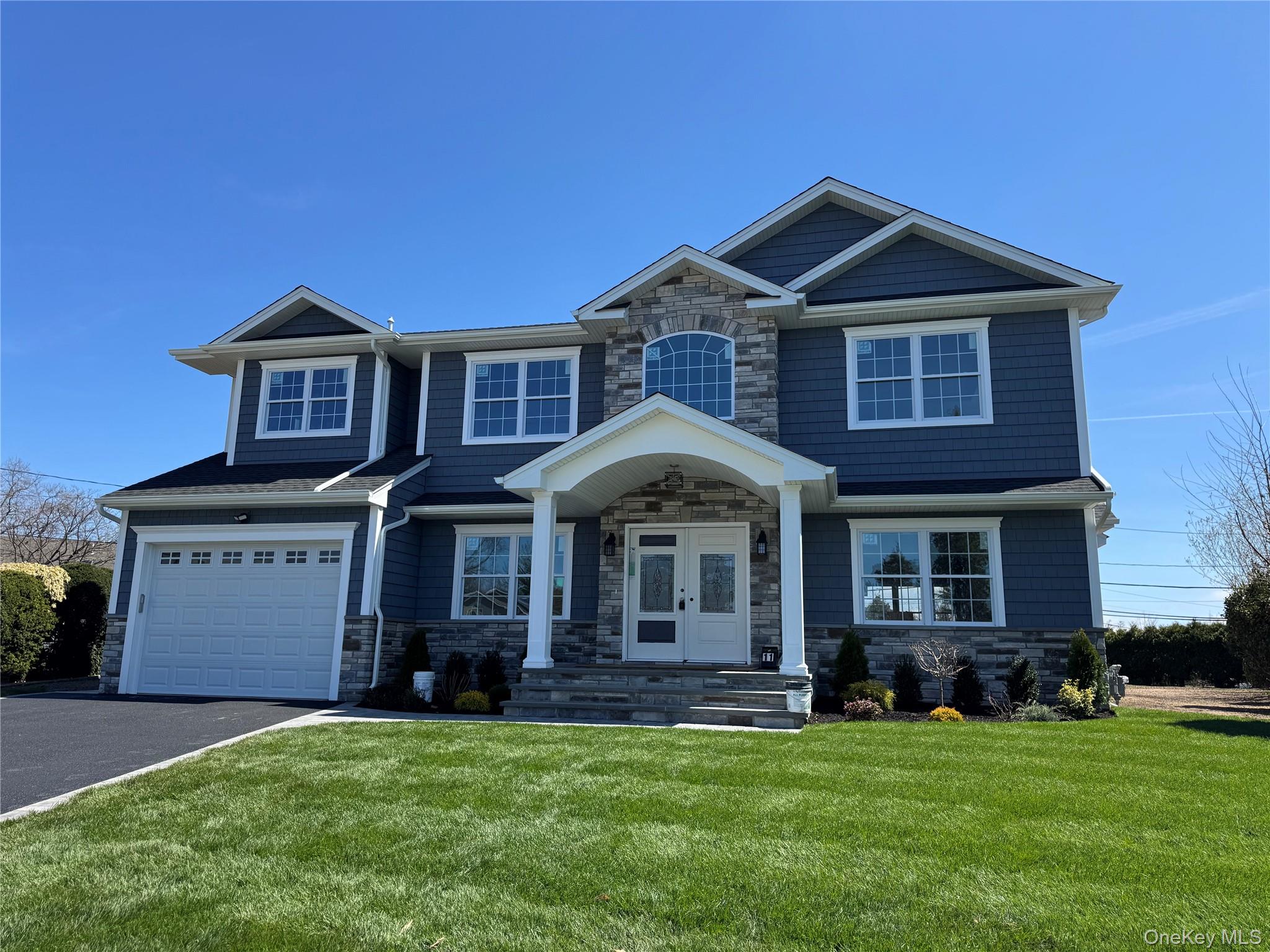 11 Evelyn Court
