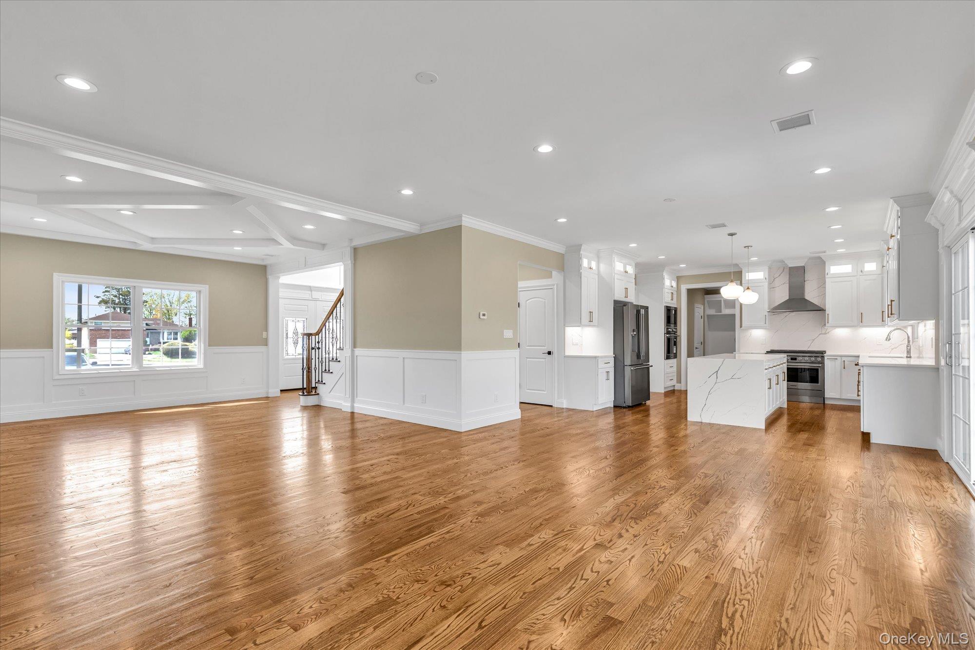 11 Evelyn Court