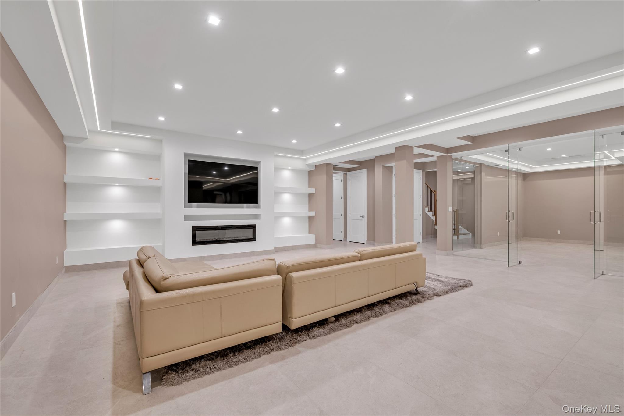 38 Cow Neck Road