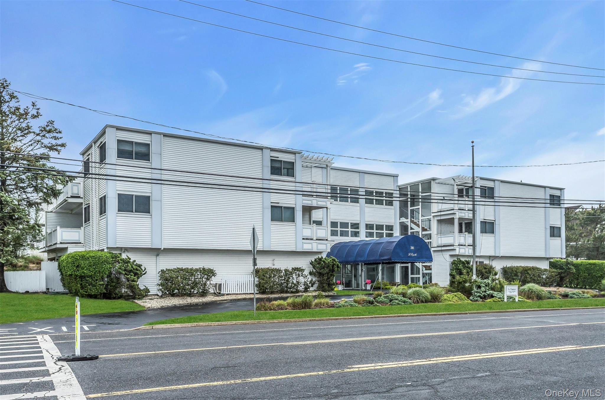 281 Dune Road Unit: 18a