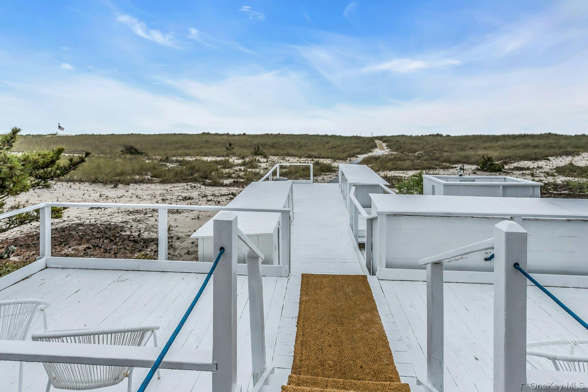 281 Dune Road Unit: 18a