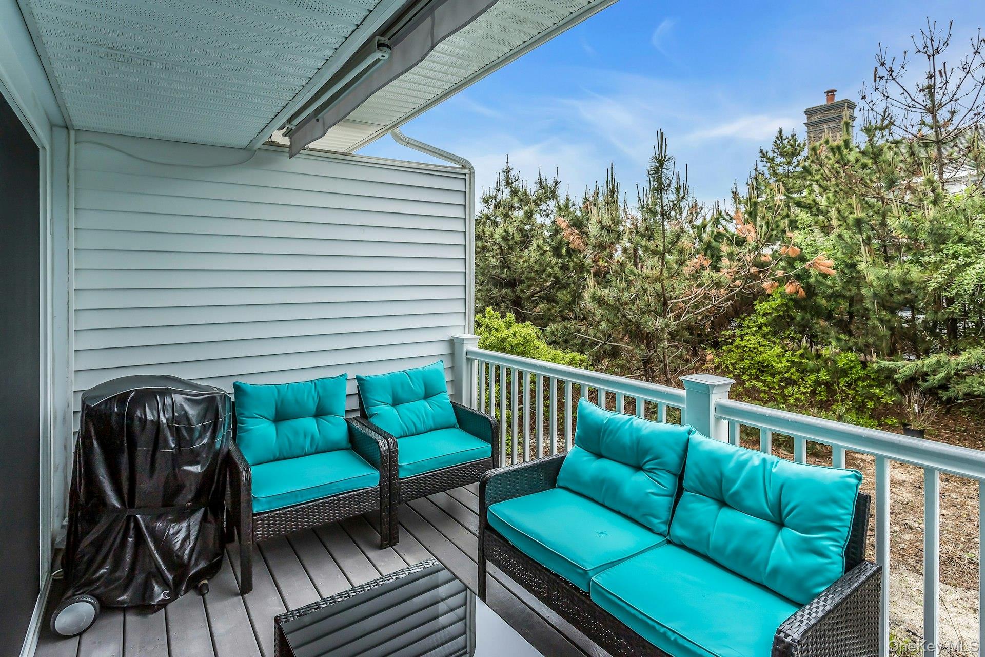 281 Dune Road Unit: 18a