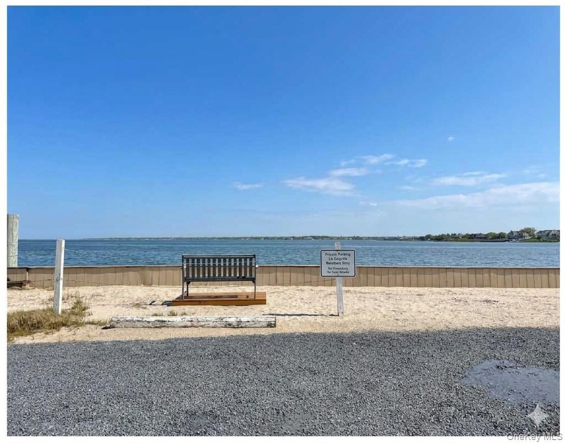 281 Dune Road Unit: 18a