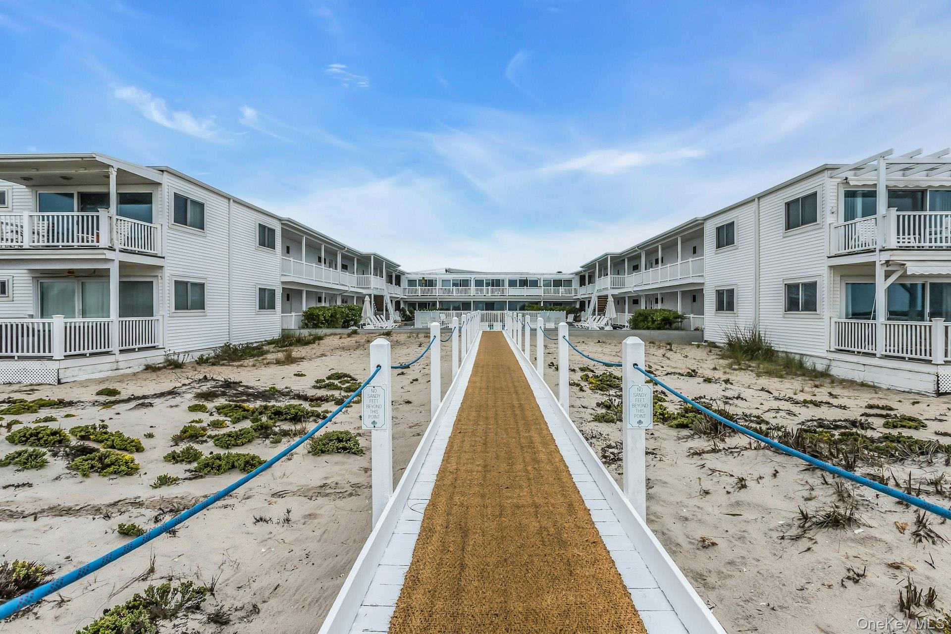281 Dune Road Unit: 18a