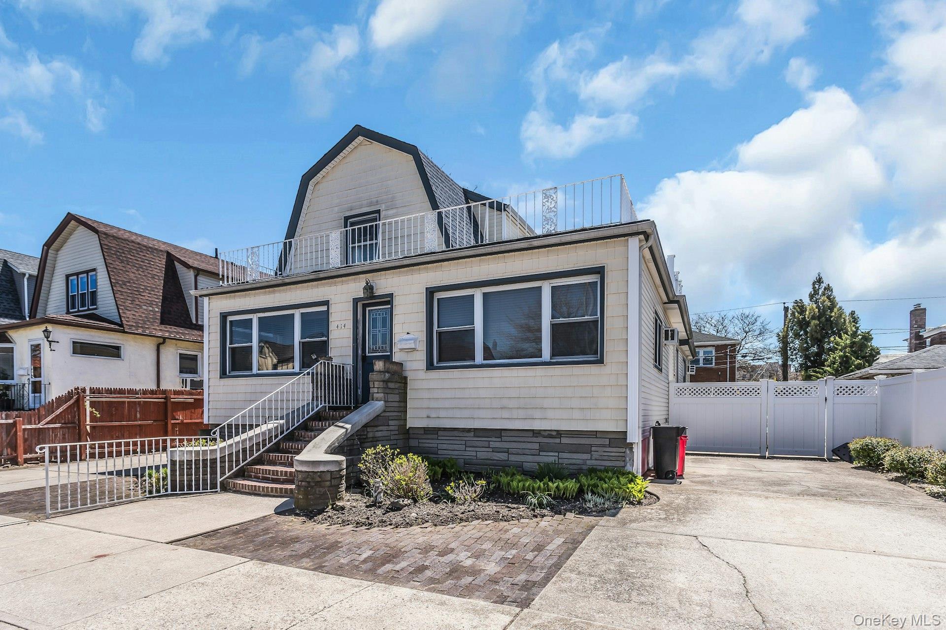 414 E Olive Street