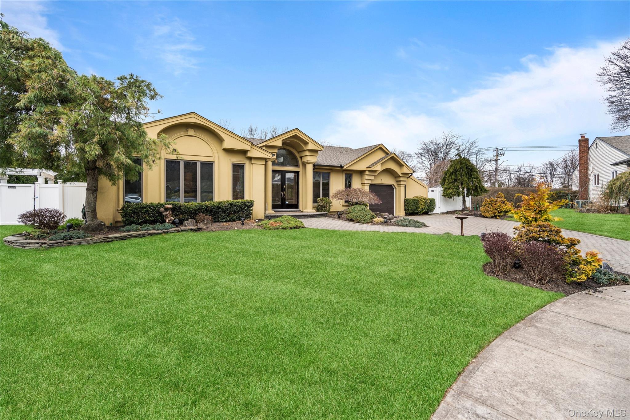 12 Kingswood Circle