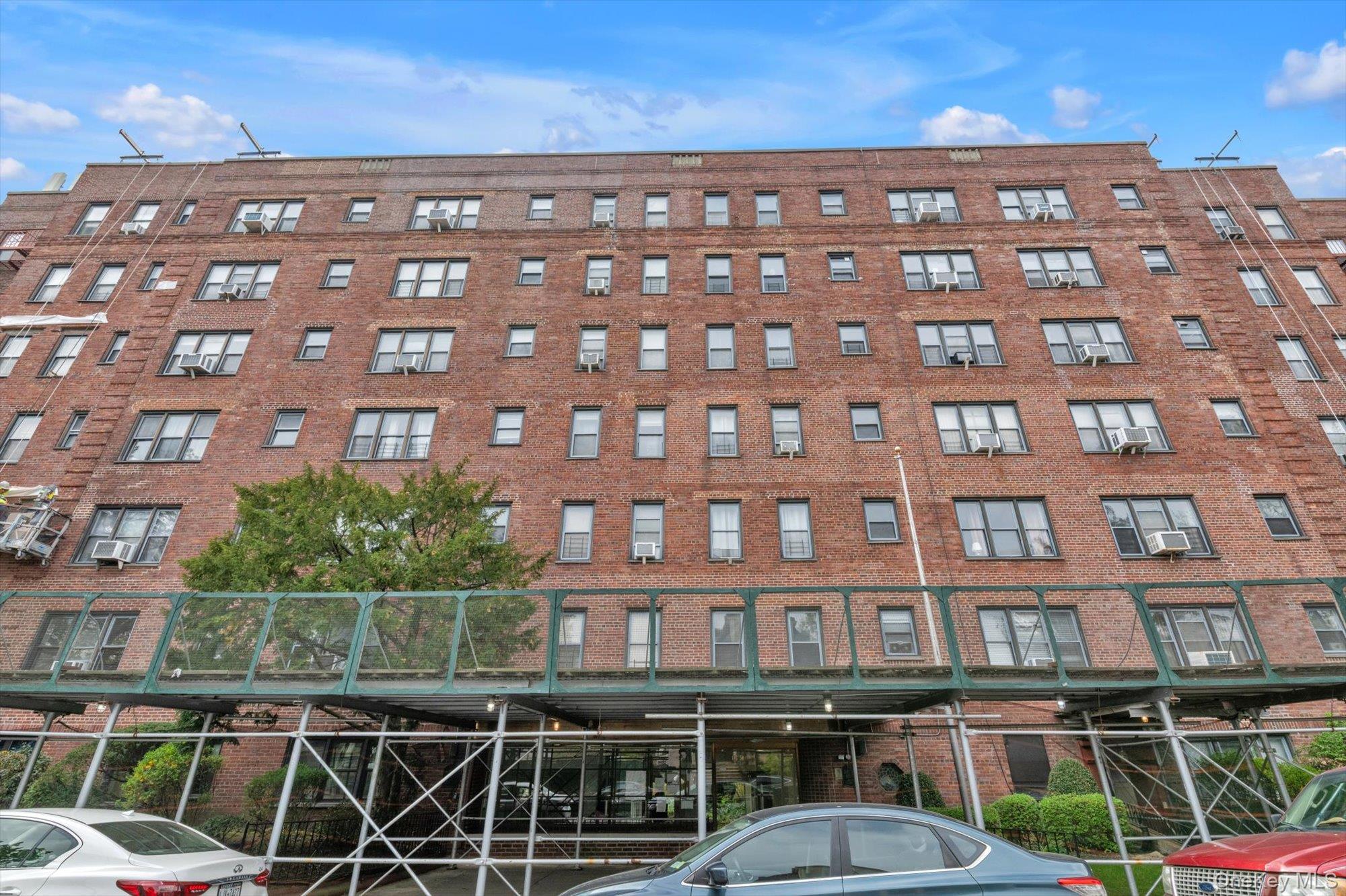 143-50 Hoover Avenue Unit: 304