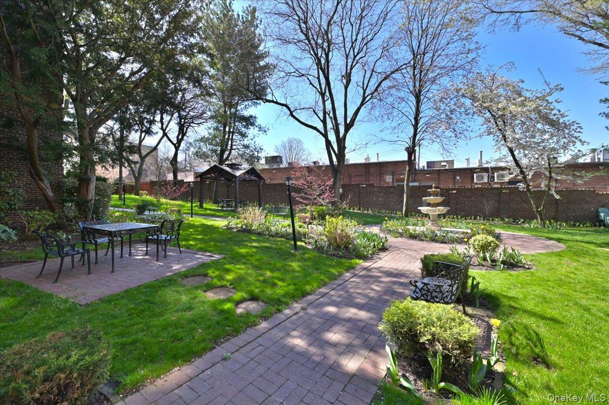 8 BARSTOW Road Unit: 7-C