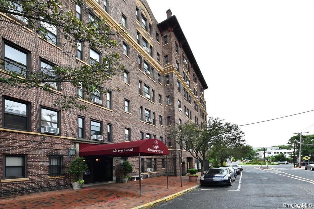 8 BARSTOW Road Unit: 7-C