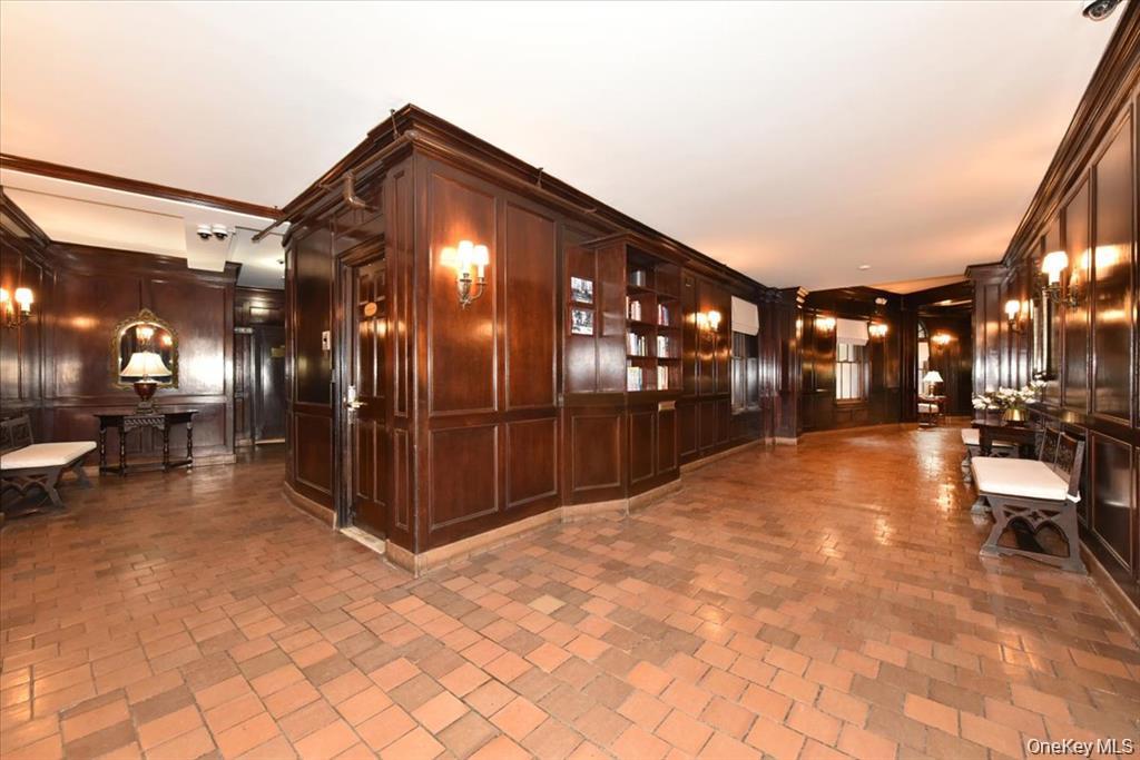 8 BARSTOW Road Unit: 7-C