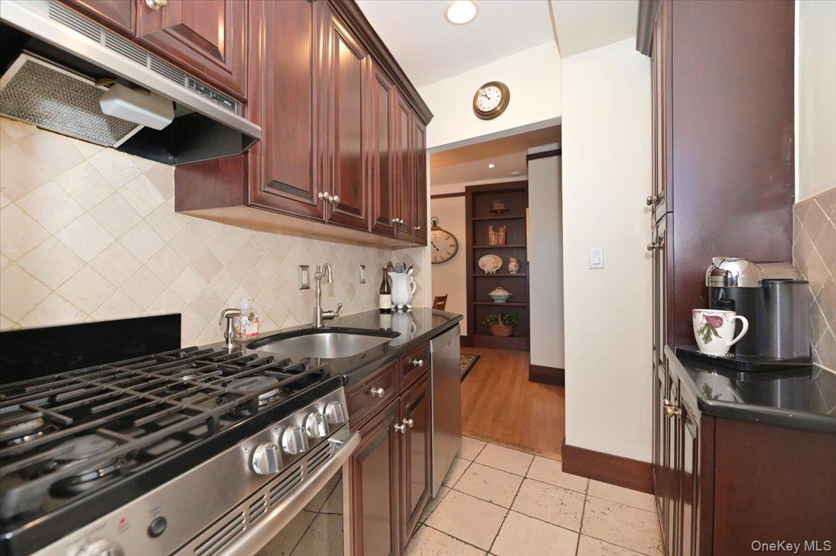 8 BARSTOW Road Unit: 7-C