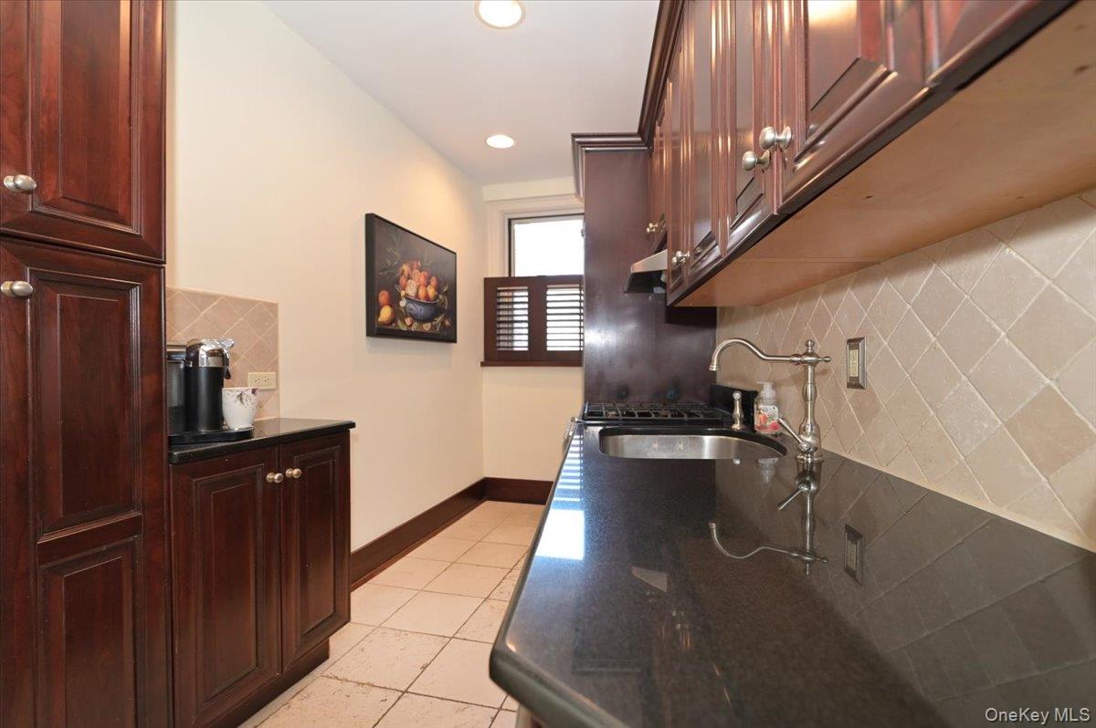 8 BARSTOW Road Unit: 7-C