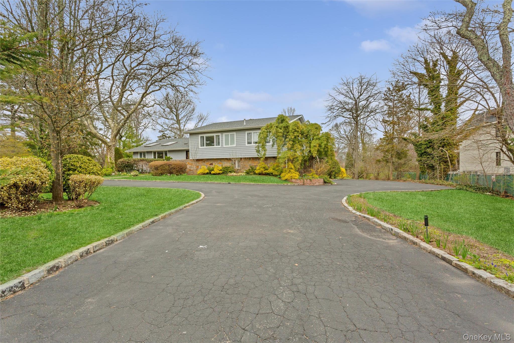 230 Richards Lane