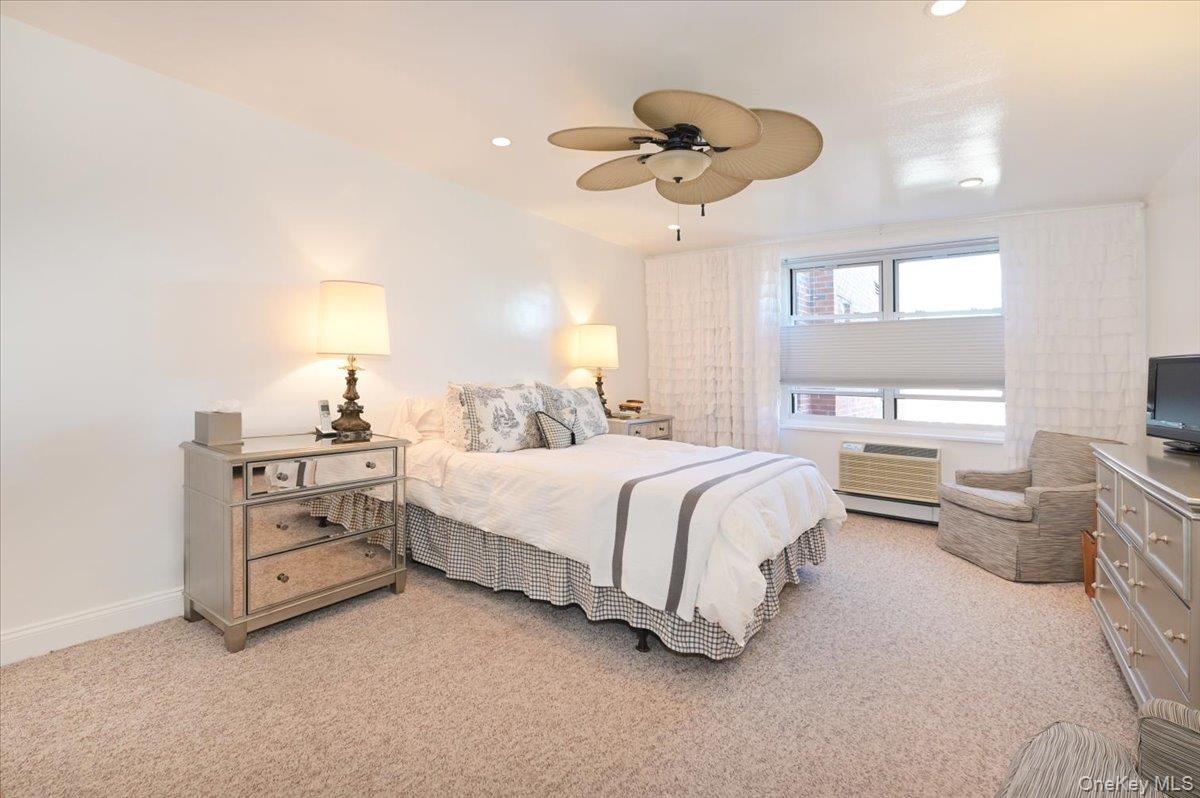 25 CANTERBURY Road Unit: 3-H