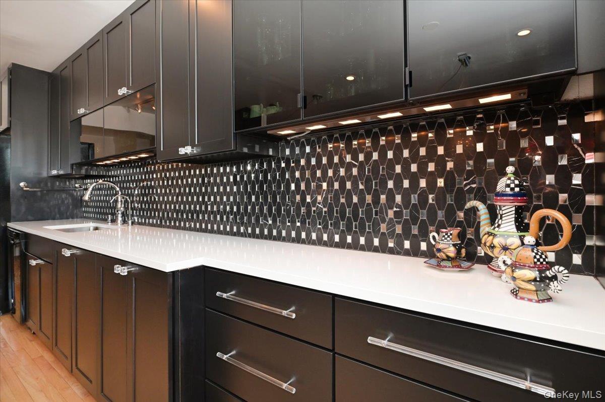25 CANTERBURY Road Unit: 3-H