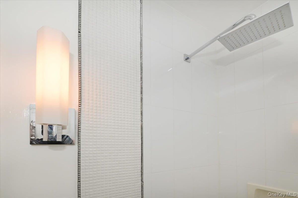 25 CANTERBURY Road Unit: 3-H
