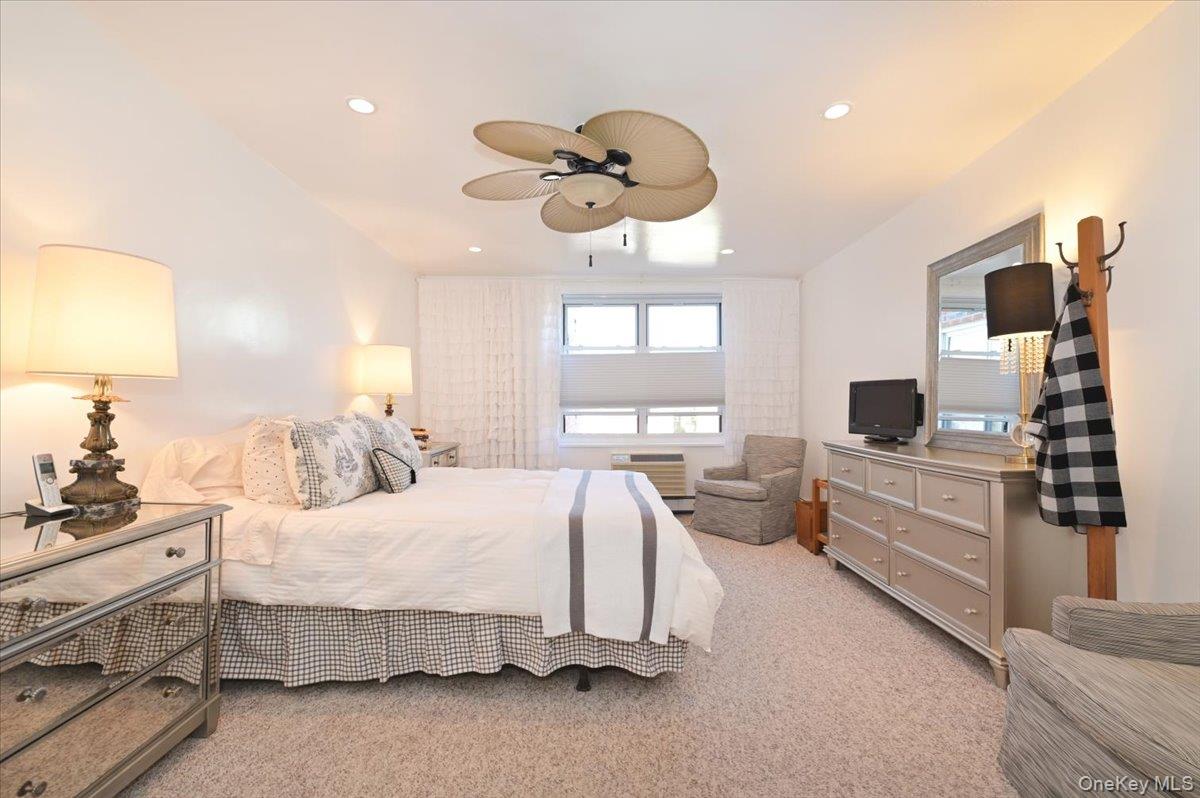 25 CANTERBURY Road Unit: 3-H