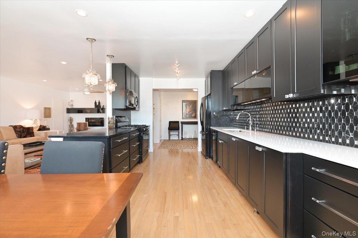 25 CANTERBURY Road Unit: 3-H