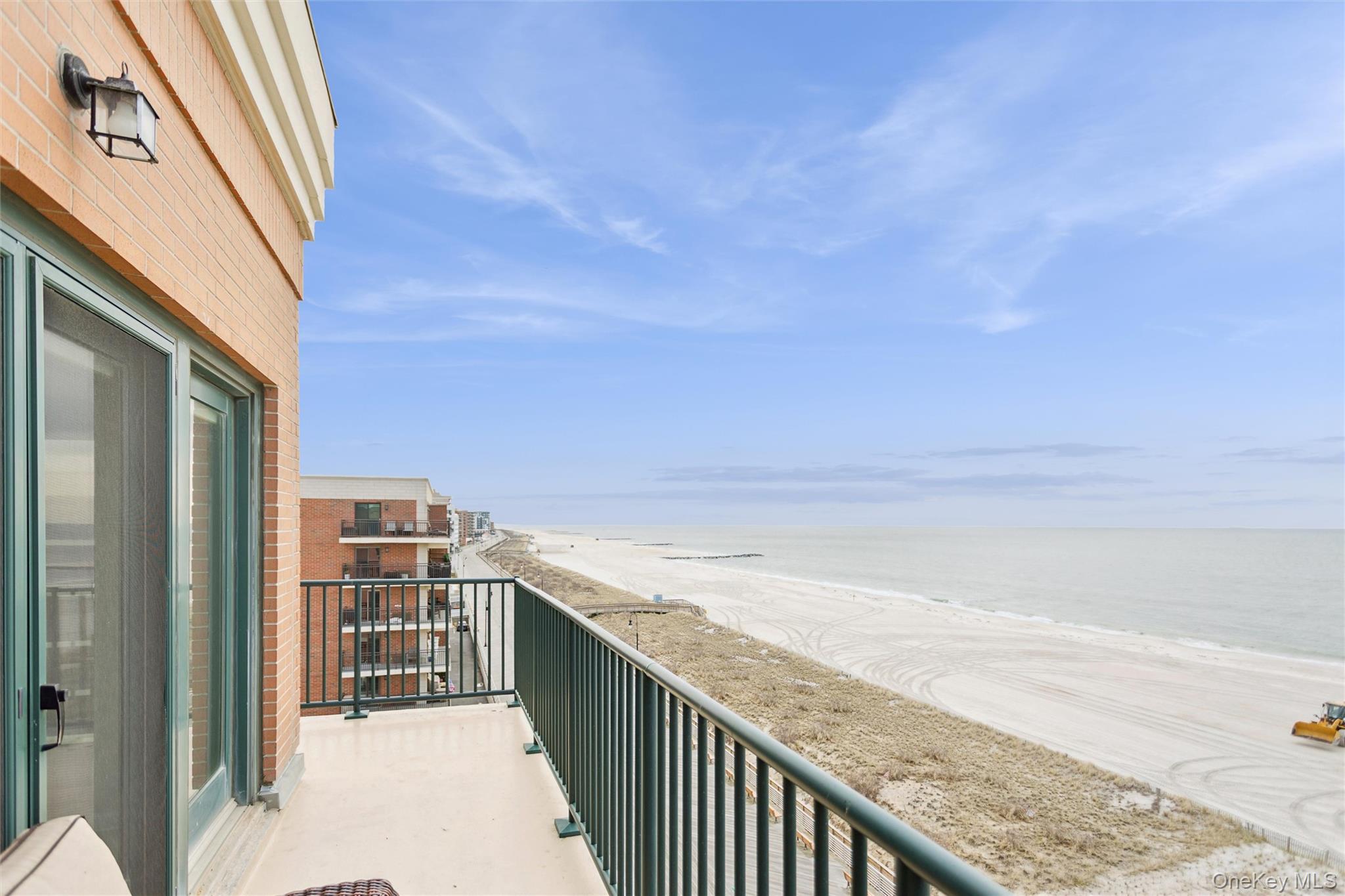 260 W Broadway Unit: 7A