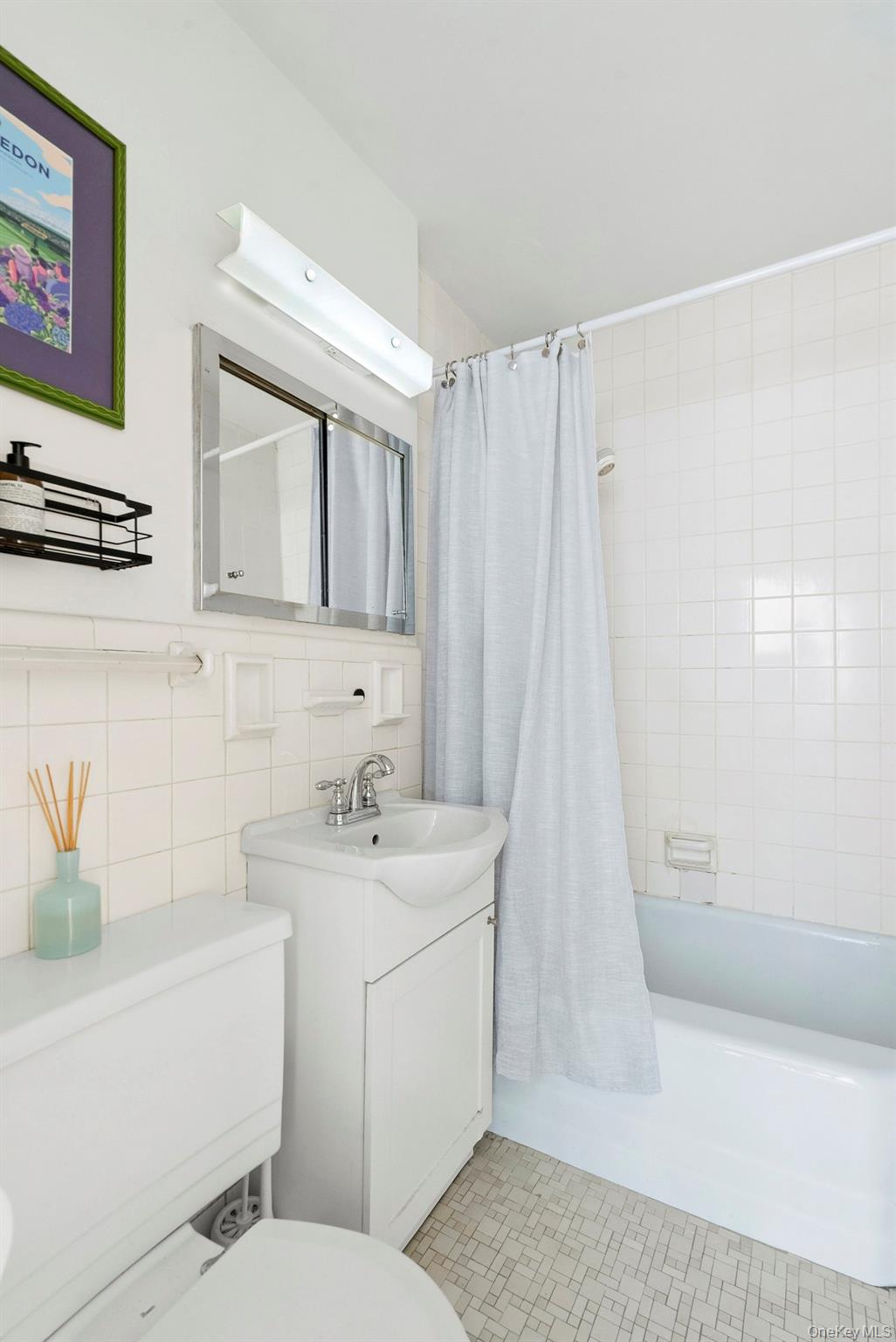 130 E 18th Street Unit: 10V