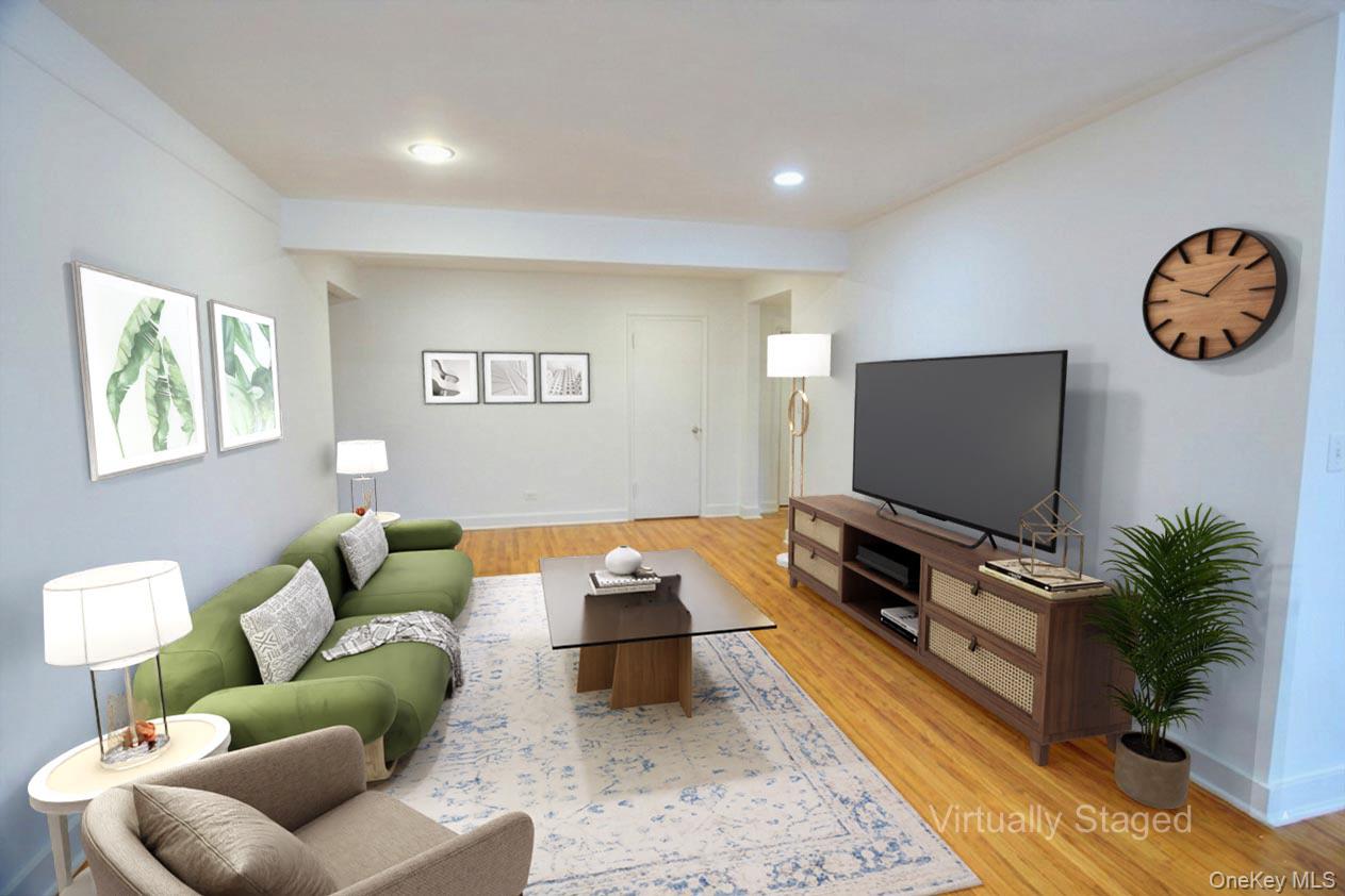 75 S Middle Neck Road Unit: 4-G