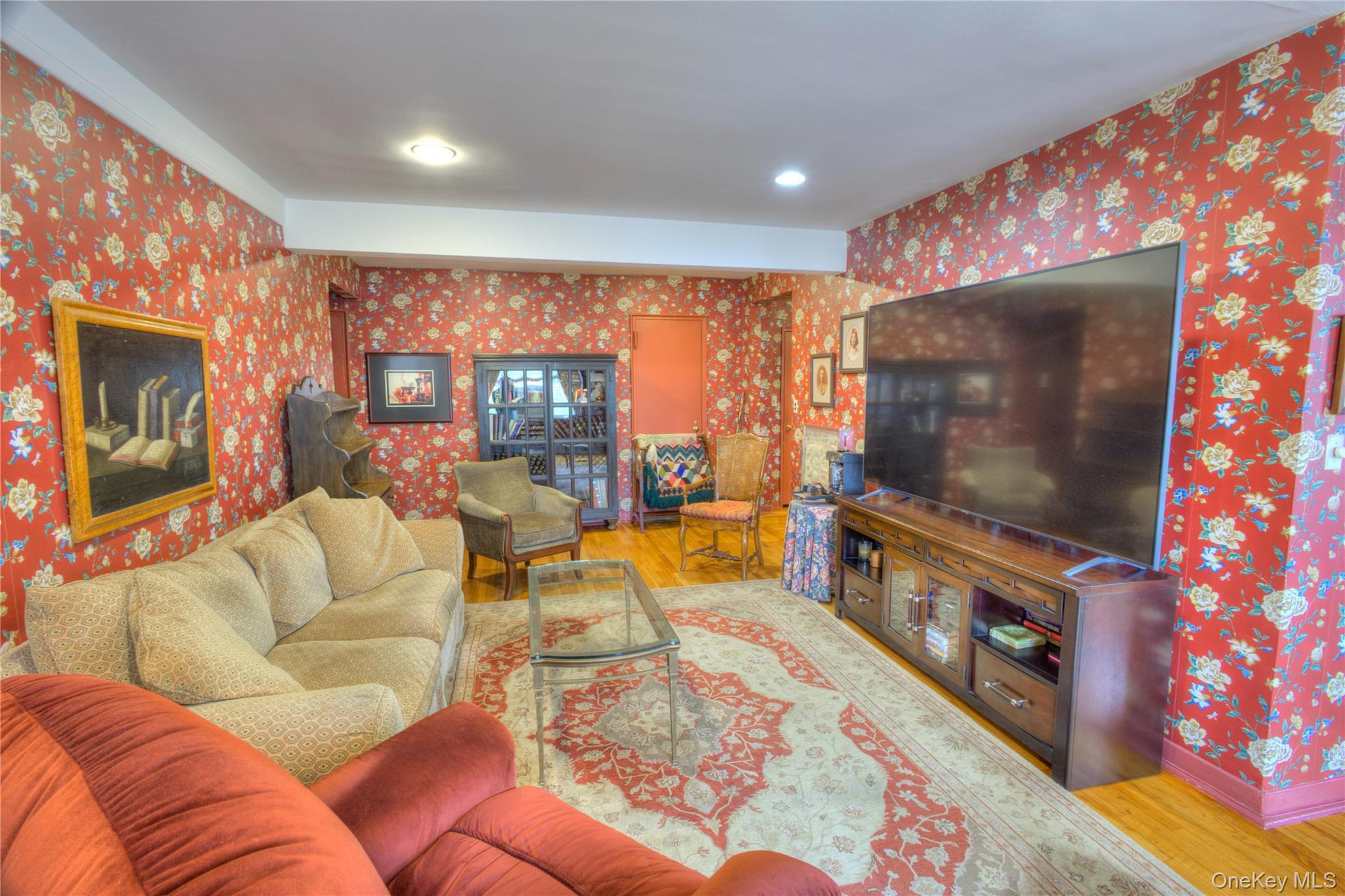75 S Middle Neck Road Unit: 4-G