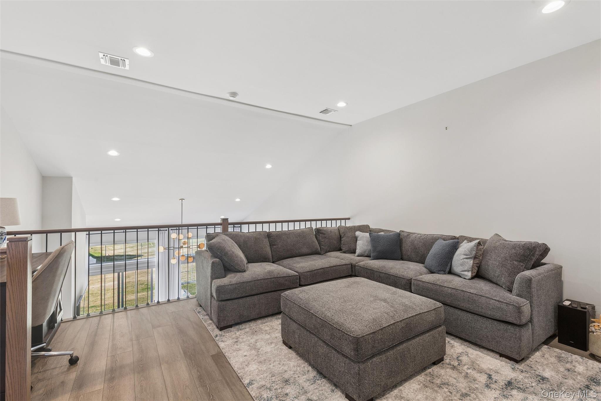 216 Belmont Circle