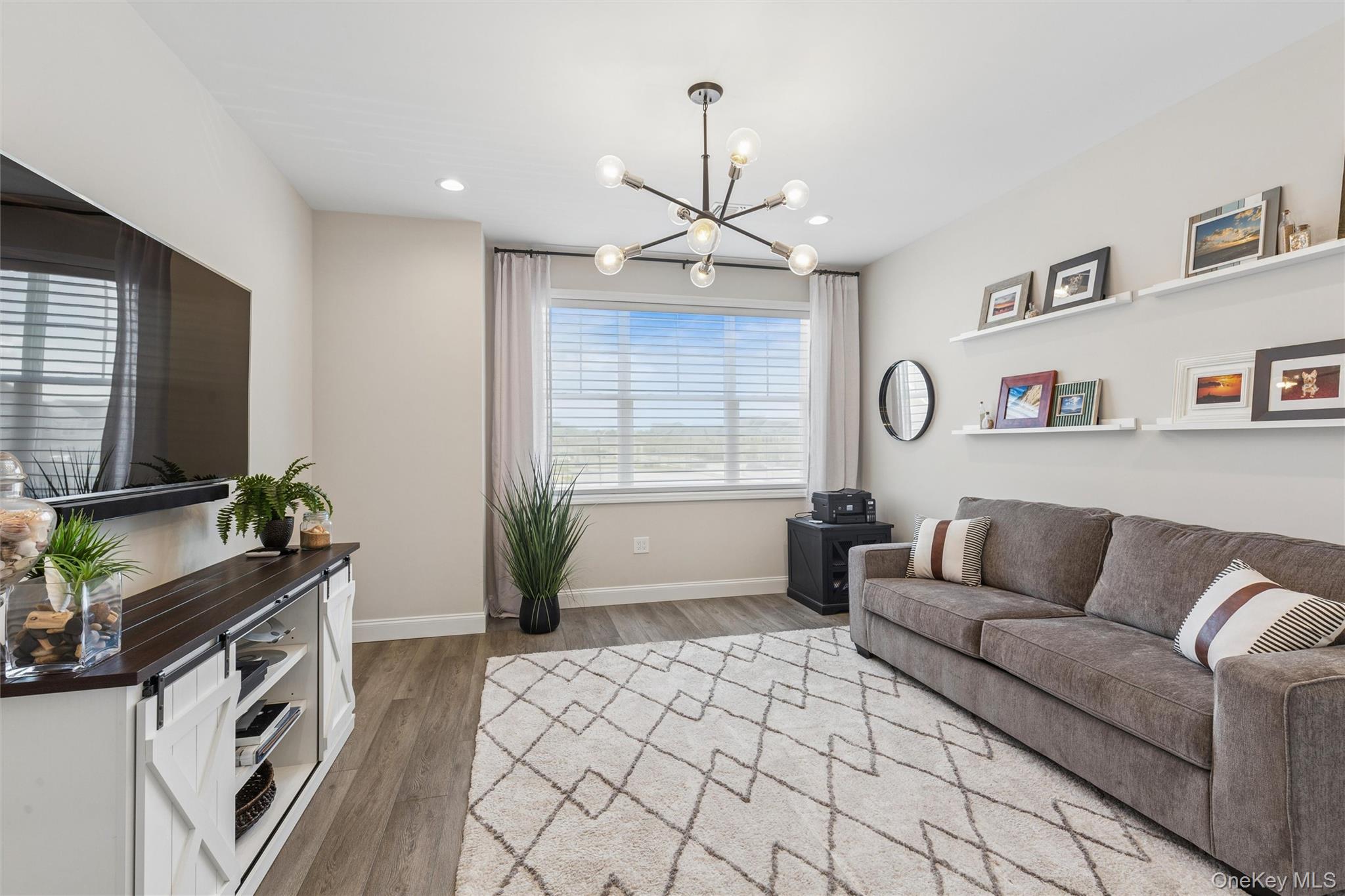 216 Belmont Circle