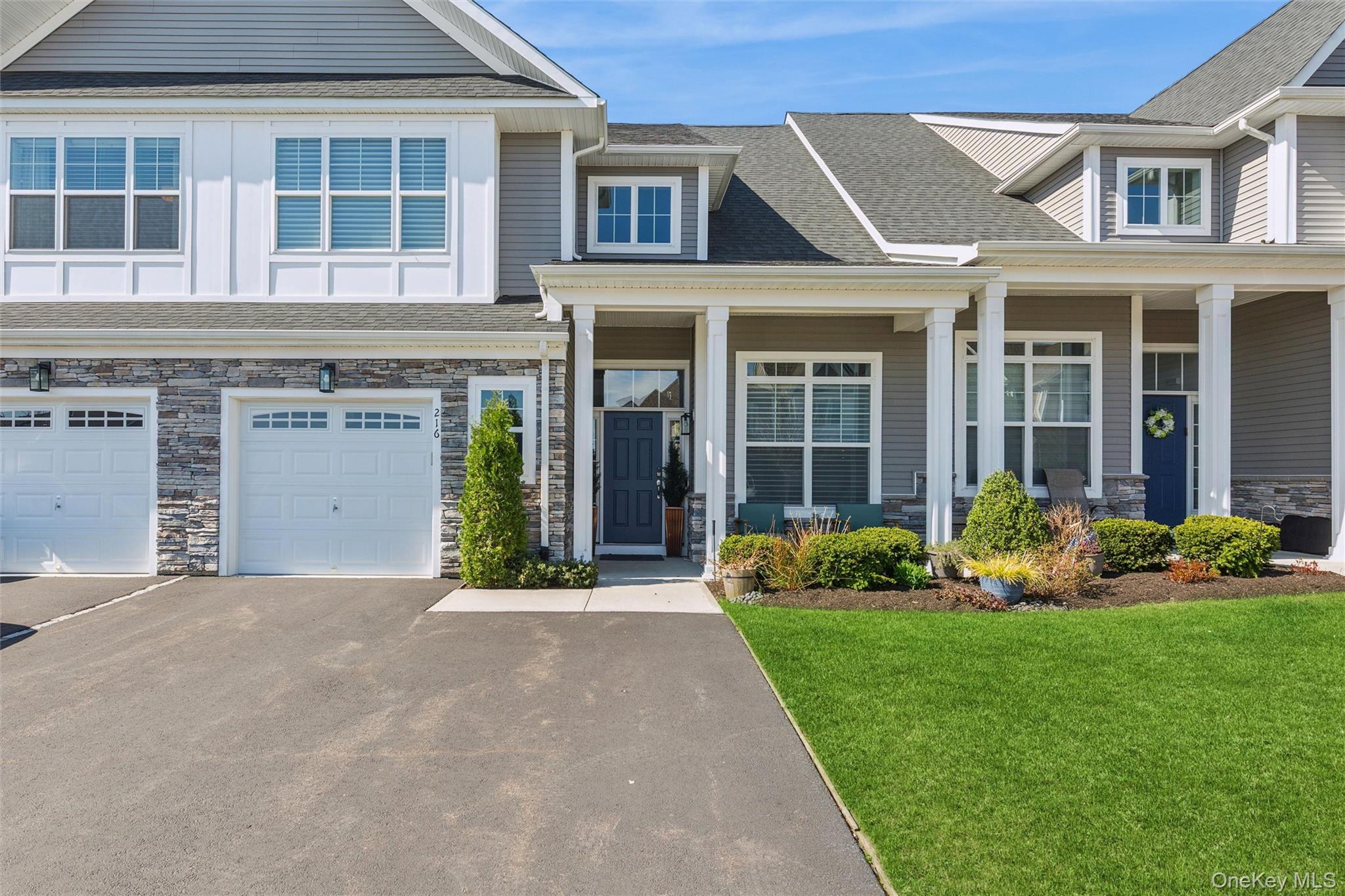 216 Belmont Circle