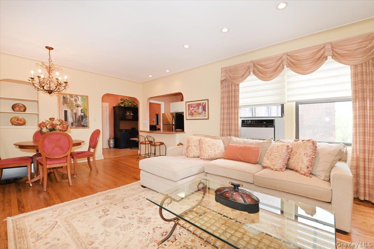 21 Barstow Road Unit: 6-L