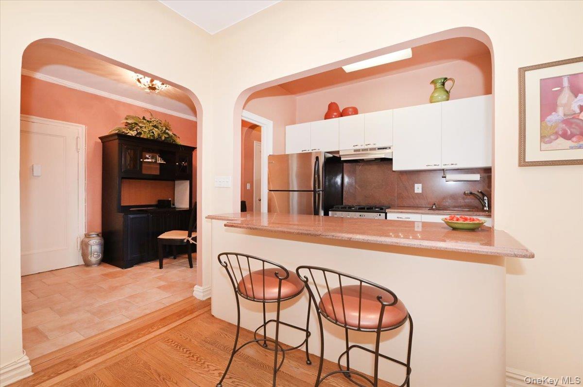 21 Barstow Road Unit: 6-L