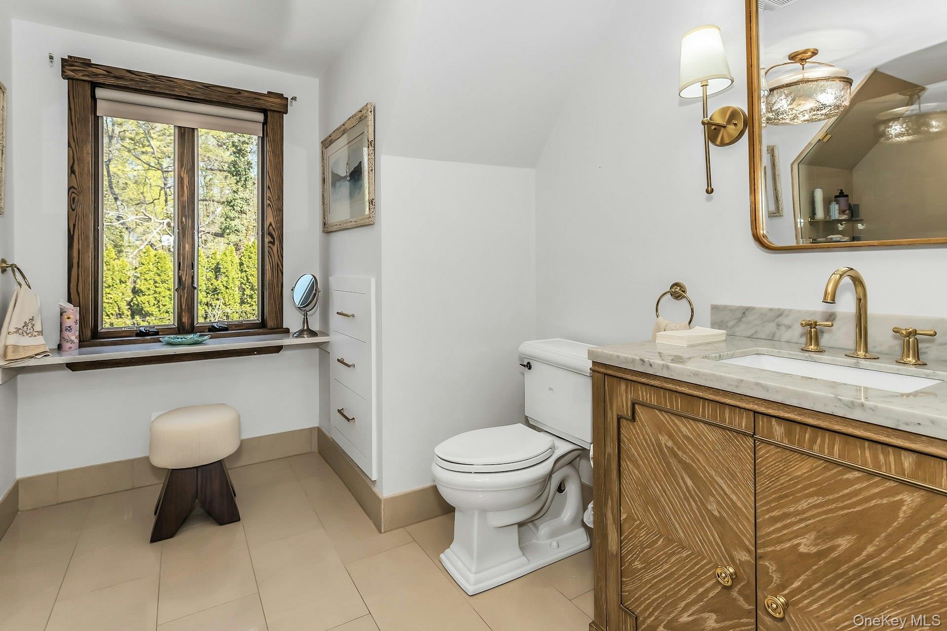 91 Crescent Beach Road
