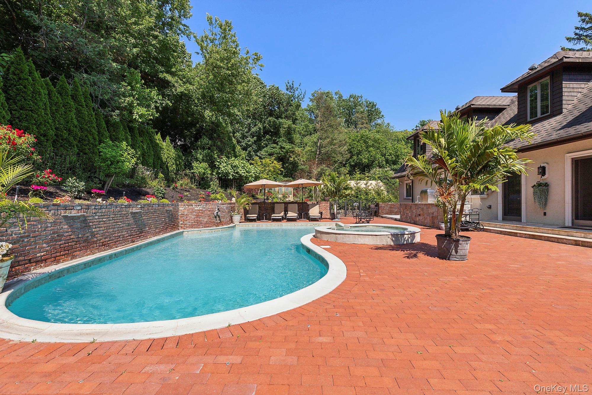 91 Crescent Beach Road