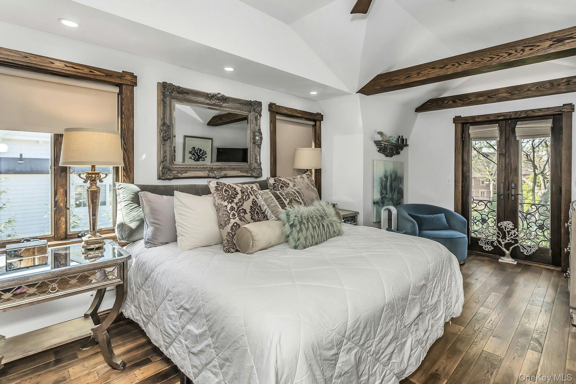 91 Crescent Beach Road
